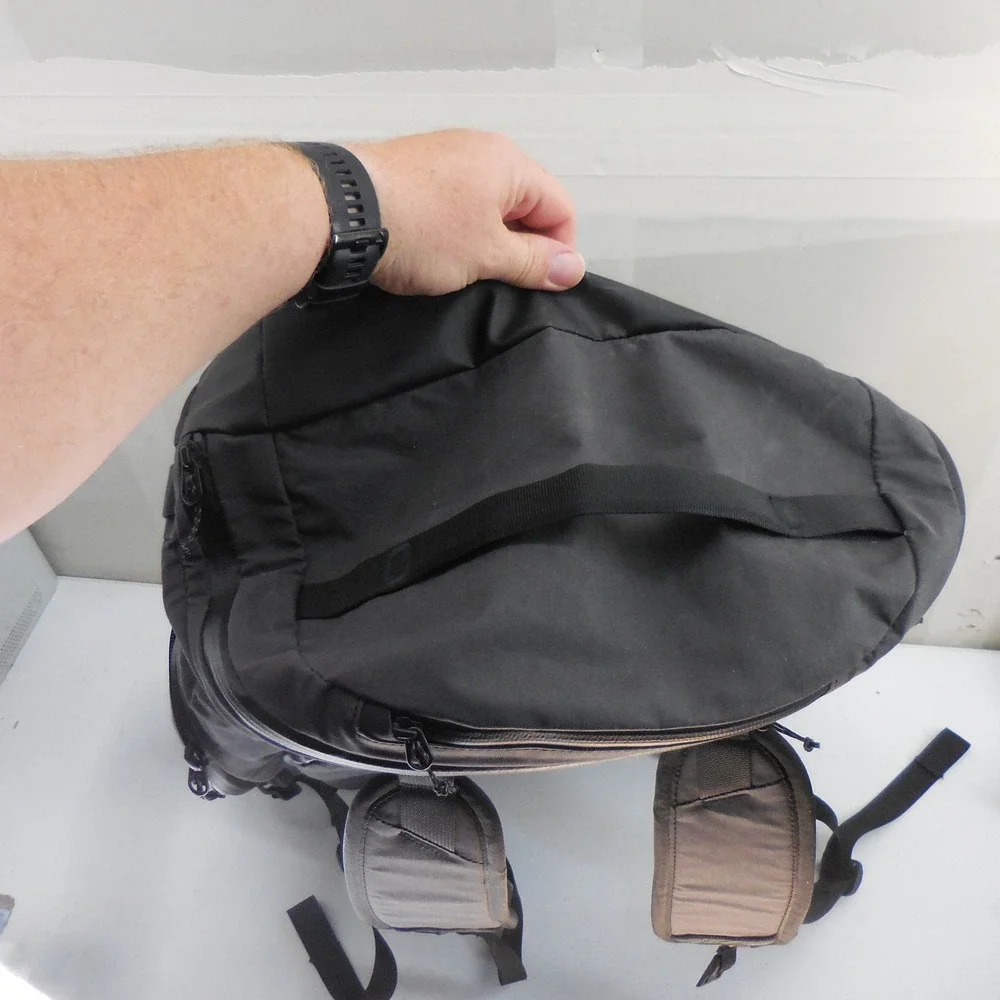 Kuhl Eskape 50L Duffle Bag Charcoal Grey Backpack Travel Gear 50 Liter